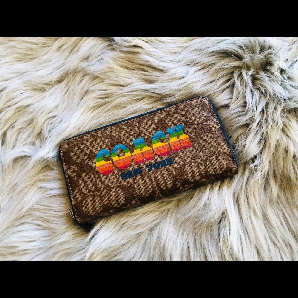NWT Coach Signature LG Accordion Wallet - Picture 1 of 6